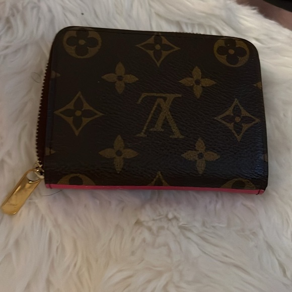 LOUIS VUITTON
Monogram 2015 Christmas Animation Zippy Coin Purse Hibiscus​​ - Picture 4 of 7